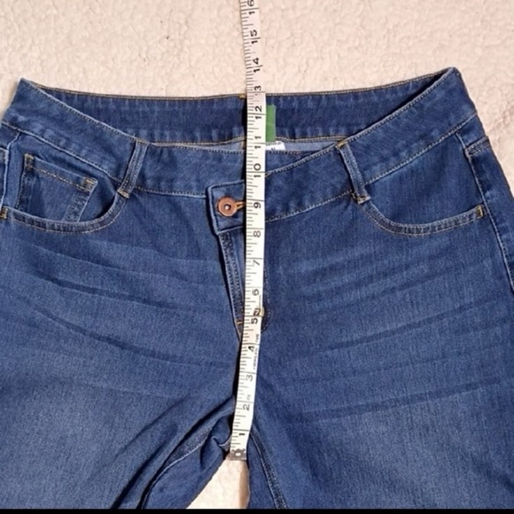 Halara Dark Wash Wide Leg Flare Jeans M High Rise Stretch Denim - Picture 4 of 10